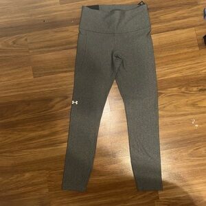 Never worn small under armor leggings